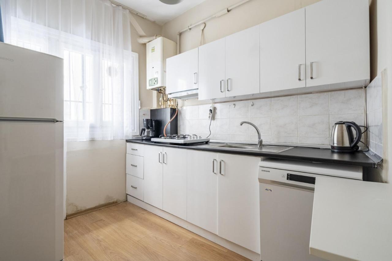 Apartament Modern Flat Near Popular Attractions In Beyoglu Stambuł Zewnętrze zdjęcie