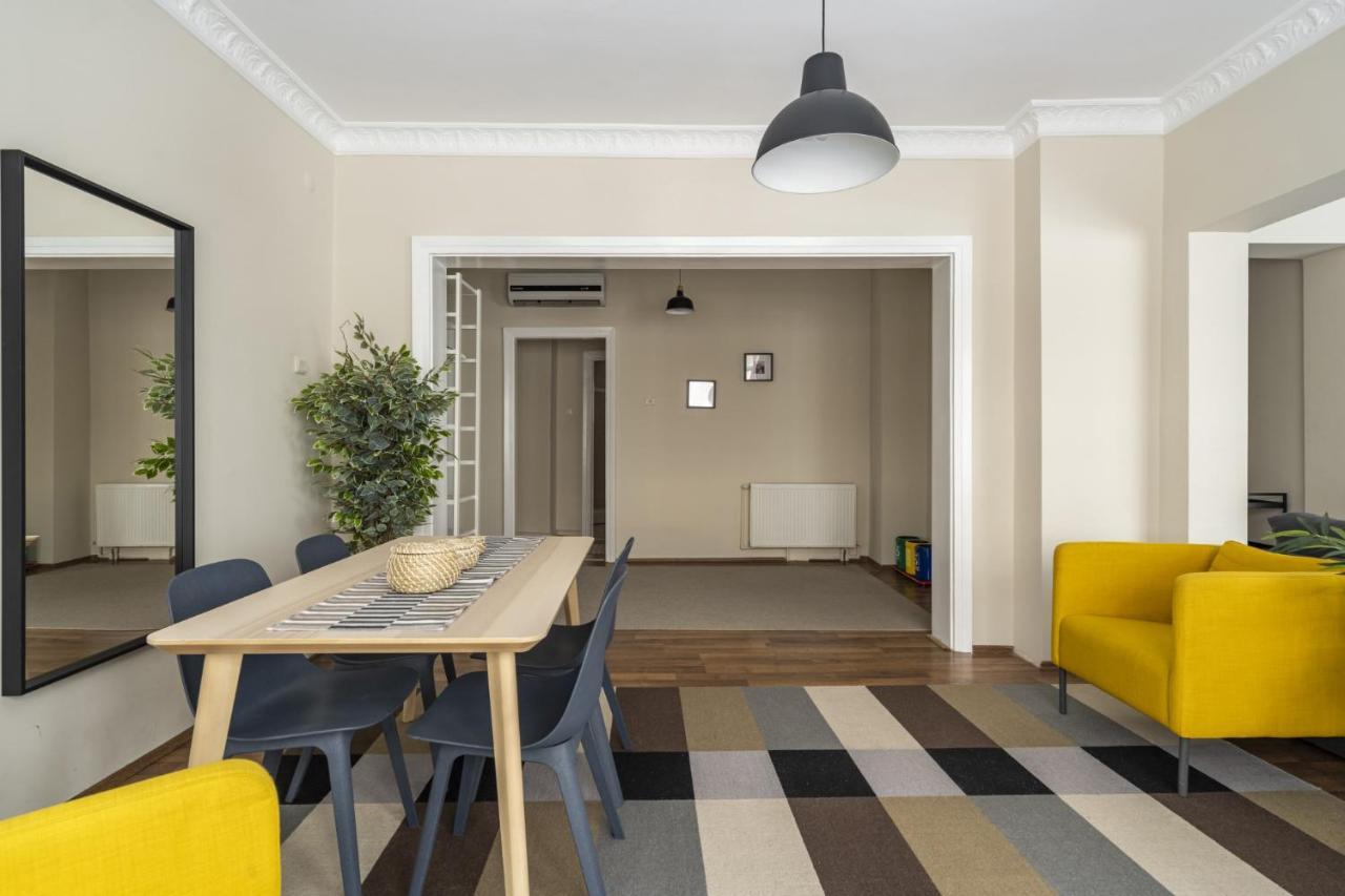 Apartament Modern Flat Near Popular Attractions In Beyoglu Stambuł Zewnętrze zdjęcie