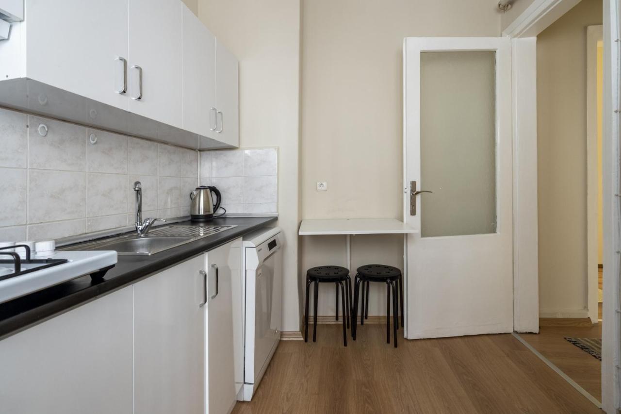 Apartament Modern Flat Near Popular Attractions In Beyoglu Stambuł Zewnętrze zdjęcie